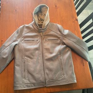 Wilson’s leather genuine leather coat